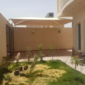 مظلات مظلات